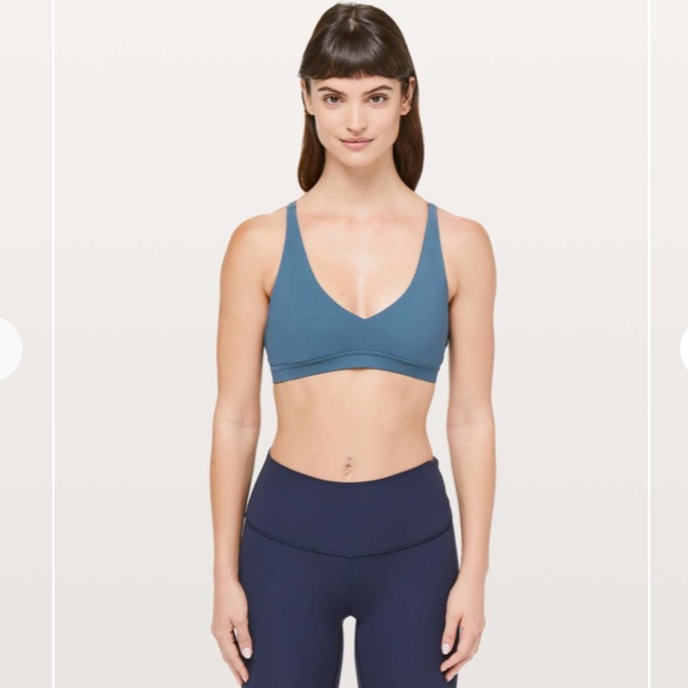 Lululemon Freely Flexed Sports Bra / Blue / size 6